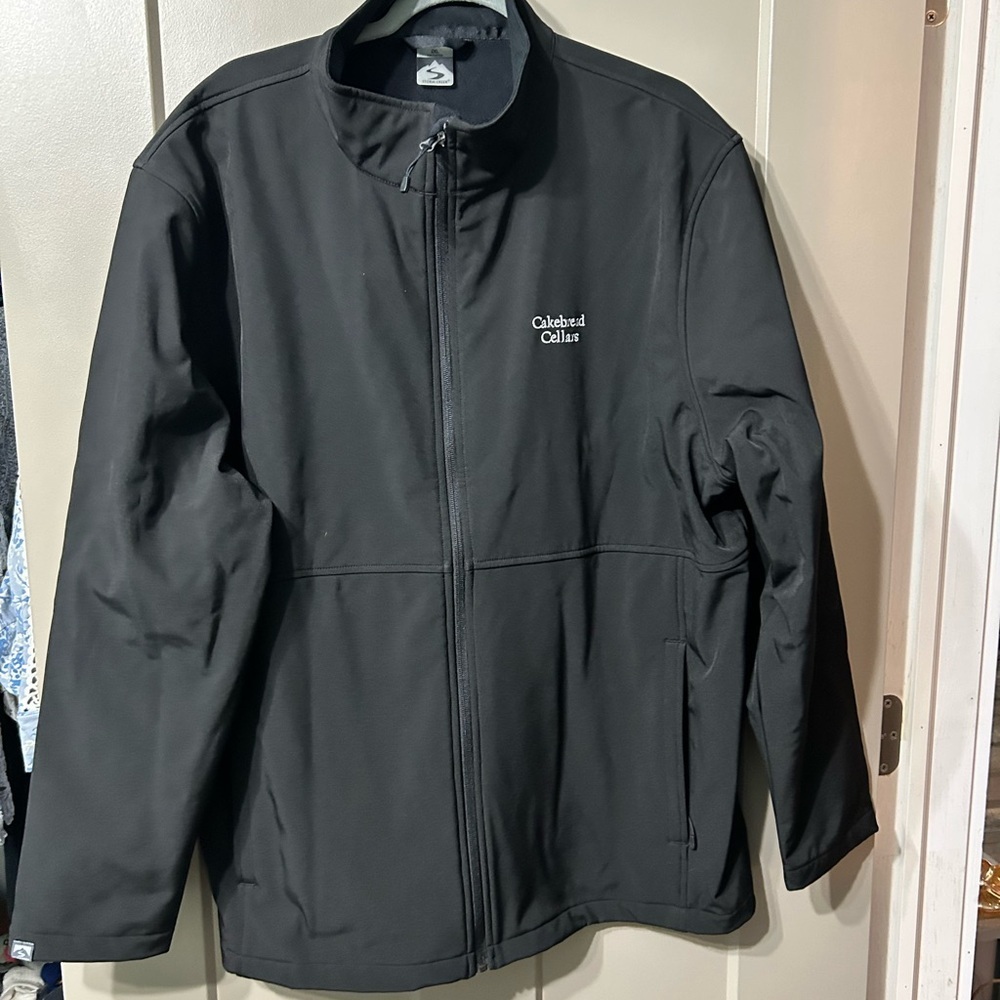 Men's Black Softshell Jacket Storm Creek, Cakebread Cellars winery Napa,CA